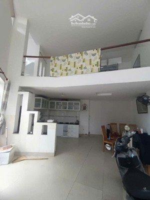 căn góc 3 tầng gần ubnd p. phú hữu q9 (cũ) giá chỉ 5 tỷ hàng hiếm khu dân trí cao_52m2