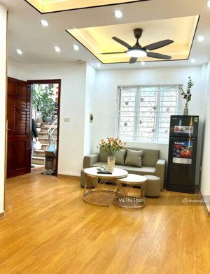 chính chủ bán nhà tập thể lê đại hành, đại cồ việt, 59m, 2 ngủ +, nhà siêu đẹp, thoáng, tầng thấp