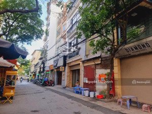 bán nhà cầu giấy. lô góc ôtô đỗ kinh doanh đông đúc. 79m2. mt: 9m. giá đầu tư