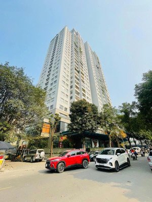 có 102! bán nhà phân lô phố hoàng cầu, ô tô, 2 thoáng, gần hồ, kd, ngõ thông, 50m2x5t, 16.5 tỷ