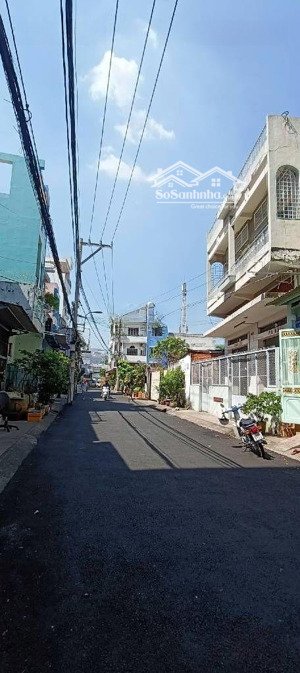 nhà 4 tầng - q11 - 4x10 - hẻm ôtô - gần 3/2 - nhỉnh 7 tỷ