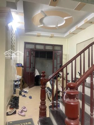 bán nhà trần phú, hà đông 32.5m, 4 tầng, mt 4m. giá 8.6 tỷ. khu vực dân cư đông đúc.