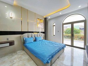 nhà 3 tầng mới đẹp full nội thất .