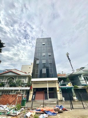 bán nhà góc 2 mt ngô gia tự - dt: 8 x 27m - cn: 185m2 - 5 tầng - hđt: 140 triệu/tháng - giá: 45 tỷ