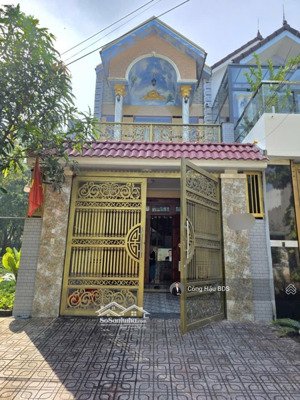 nhà 2 tầng ngay kdc biconsi, p. tân đông hiệp. dt: 99.2m2 (5x 20m). gồm: 3 pn 3wc. sân ô tô, 5.29tỷ