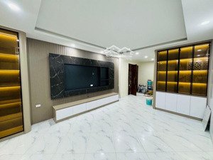 hiếm có! nhà phố 8/3 35,8m x 5 tầng, lô góc, ngõ phân lô thông, full nội thất xịn 11,3 tỷ