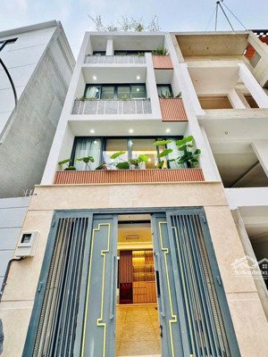 hạ giá bán gấp nhà 49m2 đường hoàng hoa thám p5 bình thạnh. sổ hồng riêng chính chủ