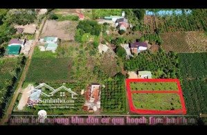 cần bán nhanh lô đất siêu đẹp 2 mặt tiền đường bê tông 4m