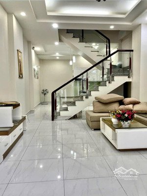 bán nhà 3 tầng hxh gần cc la astoria p bình trưng tây quận 2, 7,5 tỷ sổ hồng hoàn công đây đủ