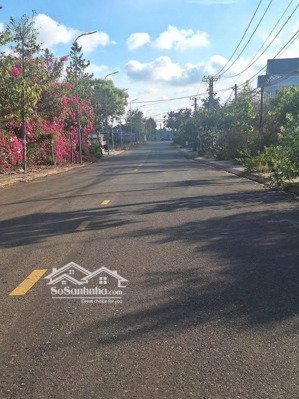 chủ ngợp ngân hàng bán gấp lô đất mặt tiền kinh doanh đường số 28 hòa long 265m2/2ty5