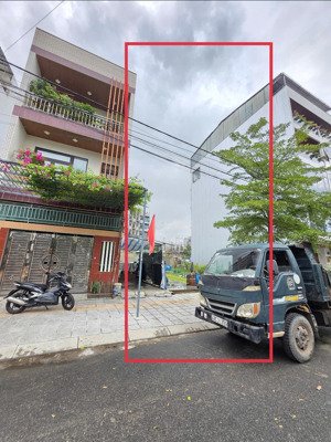 bán lô đất 90m2 đường ngô quang huy gần hồ nghinh cách biển 400m khu vực sầm uất phù hợp làm căn hộ