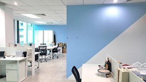 văn phòng trống diện tích 90m2 phù hợp cho quy mô nhỏ, nằm ngay khu vip k300