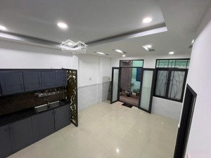 bán nhà 2 tầng đường đô lương khu bàn cờ tttp nha trang, gần chợ, gần biển. sổ đỏ hoàn công