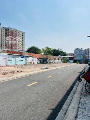 giá : 5 tỷ 500 ( tl ) đất mặt tiền khu đồng bộ cao tầng p.an lạc ( 4 x 14 ) không lộ giới