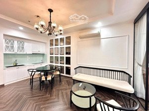 cần cho thuê căn 1 ngủ nhà đẹp , tôi đã sửa lại toàn bộ nội thất giá 11 triệu / tháng