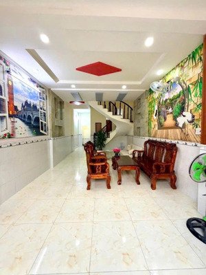 nhà đẹp 3/ngắn liên ấp 2-6 4*12m 2pn 2wc hẻm 4m oto lh xem nhà