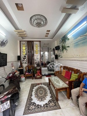 lê văn quới - bình tân: 4 tầng - dt 4x16m, sổ vuông, giá 7. x tỷ