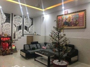 bán nhà 1/ quang trung, p12, gò vấp. dt 4.2x16m, 3tầng như hình, hxh 5m, giá 6.5tỷ, lh0937205202