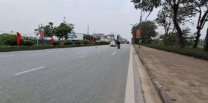 đất mặt phố dục tú giá trị khai thác cao