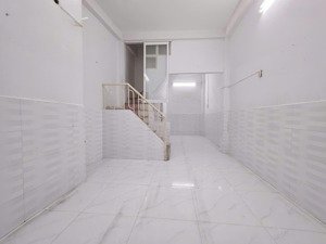 cần bán nhà 2 tầng xây dựng kiên cố hẻm trần nguyên hãn giá 2ty280