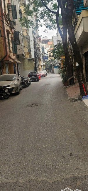 giá đầu tư nhà vạn bảo ba đình vài bước ra phố ôtô đỗ kinh doanh , 6 tầng , mt 3,9m . giá 10,5 tỷ