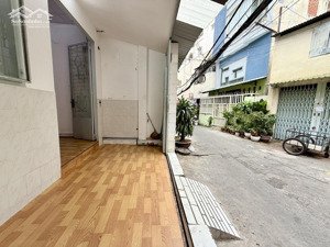 bán nhà phan đăng lưu phú nhuận 53m2 ngang 5,1 dài 11 giá chỉ 8,4 t, ỷ