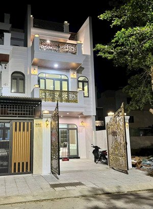 bán nhà 4 tầng có thang máy gói 4 mỹ gia full nội thất vip - nhà siêu phẩm ac xem nhà alo em thư