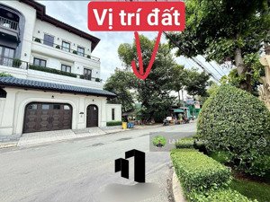 lô đất biệt thự 10m x 28m. 280m2 thổ 1/ hẻm 12m thông lê thị riêng. trục vào kdc hà đô