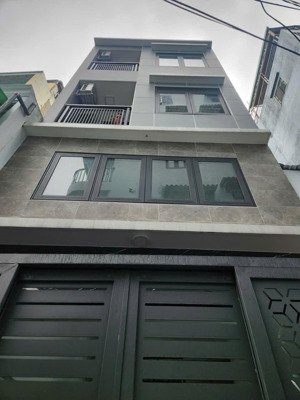 bán nhà nguyễn gia trí, đang khai thác chdv / 4x15m / 12,3 tỷ.