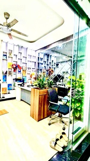 trung tâm thanh trì - nhà mới kong trước nhà rộng thoáng vĩnh viễn - ngõ ba gác