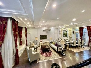 cho thuê biệt thự trung tâm phú mỹ hưng nhà đẹp ( có hầm ) - giá thuê chỉ 65 triệu vat 