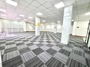 cho thuê văn phòng 150m2 tại đường út tịch, p. 4, tân bình. bao phí quản lí, free nước