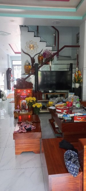 nhà gấp bán giảm chào mạnh 3 tầng 86m cạnh mặt tiền hẻm 6m ngô chí quốc _pháp lý sạch_chợ đầu mối