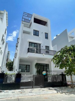 tòa văn phòng hầm 3 lầu sàn trống - thang máy giá 70 triệu khu an phú