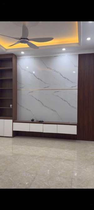 nhà mới cứng tây sơn ,5t 3 ngủ , giá 13tr