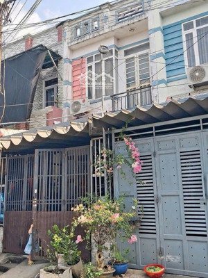 nhà đông thạnh hẻm xe tải giá chỉ 1,75 tỷ (tl). vị trí đẹp: cách đặng thúc vịnh chỉ 70m