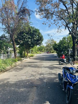 bán lô đất tại khu đô thị ven biển an viên cận kề dự án vin phú quý. dt 264m2, lh: thanh