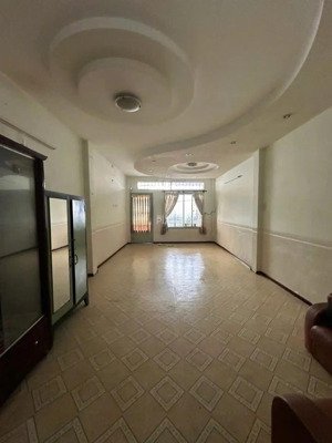 chỉ 7,75 tỷ dtcn 60m2 (4m x 15,05m) vuông vức cực hiếm ngay lê văn sỹ