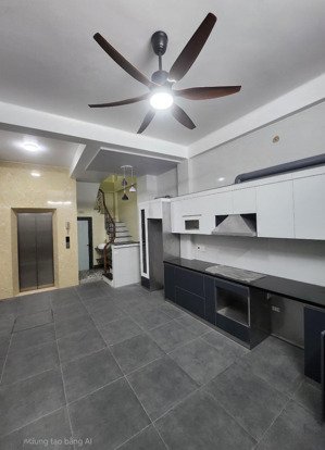 nhà ngọc thụy bồ đề | thang máy giá tốt