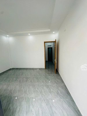 42m2 full thổ cư ở nguyễn thị kiểu 4.2 x 10m giấy tờ đẹp, dân cư lành, kdc, 2.368tỷ bao toàn bộ