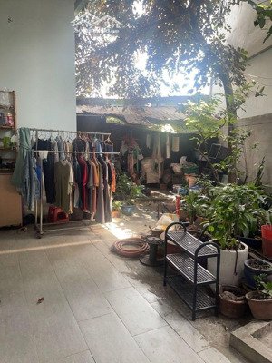 . nhà bình đông phường phú định q8.
chỉ 48 triệu m2. giá nhỉnh 8,8 tỷ. chính chủ 20 năm , cần bán