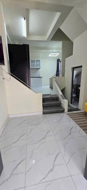 nhà mới 4 tầng, 2 mặt tiền hẻm trước sau vào ở ngay - bình đông, p14, quận 8 (nay p. phú định)