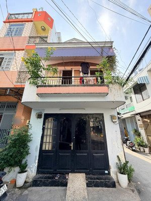 bán nhà 1 sẹc chế lan viên tân phú - lô góc 2 mặt hxh đỗ cửa - (4.1x10.1) 2 tầng - giá 3t5