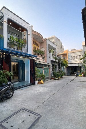 hẻm xe tải thông- gần aeon tân phú-60m2-full nội thất-5 tỷ hơn xíu