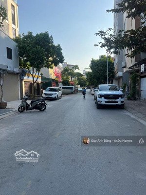 gấp! bán đất 136m khu 31ha trâu quỳ đường ô tô tránh kd sầm uất giá hơn 17 tỷ