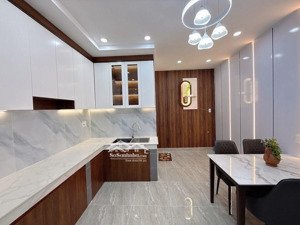 siêu phẩm quận 6 - ôtô đỗ cửa - 3 tầng btct - 4pn - nhà mới đón tết - hoàn công đủ - chỉ nhỉnh 6 tỷ