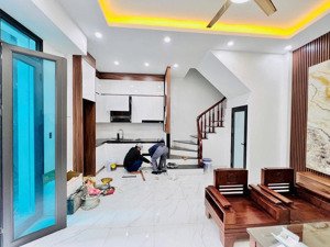 cực hiếm, nguyễn ngọc nại, 10m ra ô tô tránh, khu phân lô quân đội ở sướng, nhà mới 32m2*5t 5.6m mt
