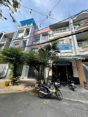 cạnh đh văn lang ! bán nhà đặng thùy trâm p13 q.bt 4 tầng 4x15m - đường bàn cờ 12m - chỉ 10,x tỷ tl