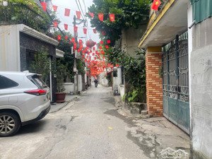 55.5m2 đất sổ rẻ nhất long biên mặt ngõ 4m giá chỉ 4.3 tỷ, liên hệ: 