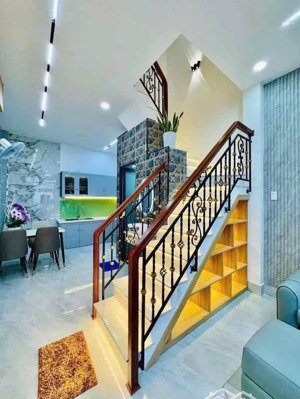 xoay tiền bán gấp nhà hẻm 1/ nguyễn khắc nhu, cô giang, q1. dt 55m2, sổ hồng riêng 5ty tl